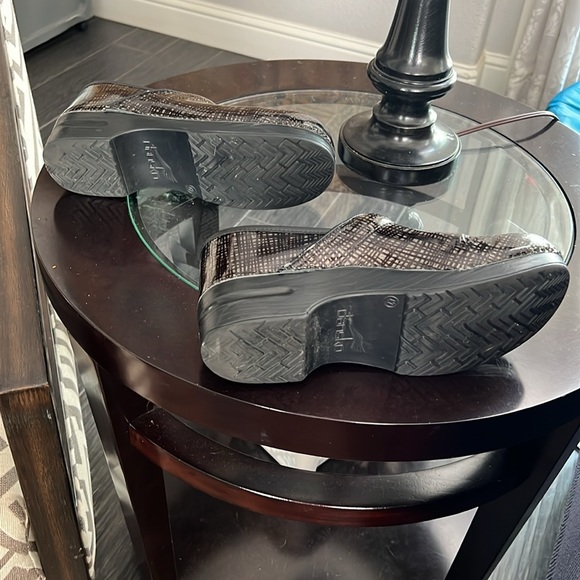 Dansko professional Clogs size 42 lightly used - Picture 6 of 7